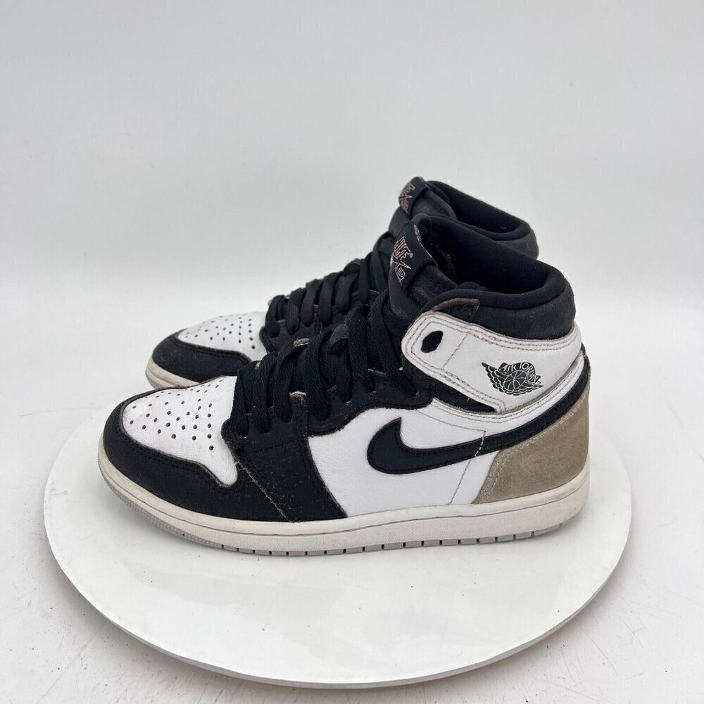 Nike Air Jordan 1 Men Size 5.5 555088-108 White Bleached Coral Black Shoes